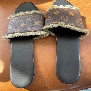 Brown slide sandals 8